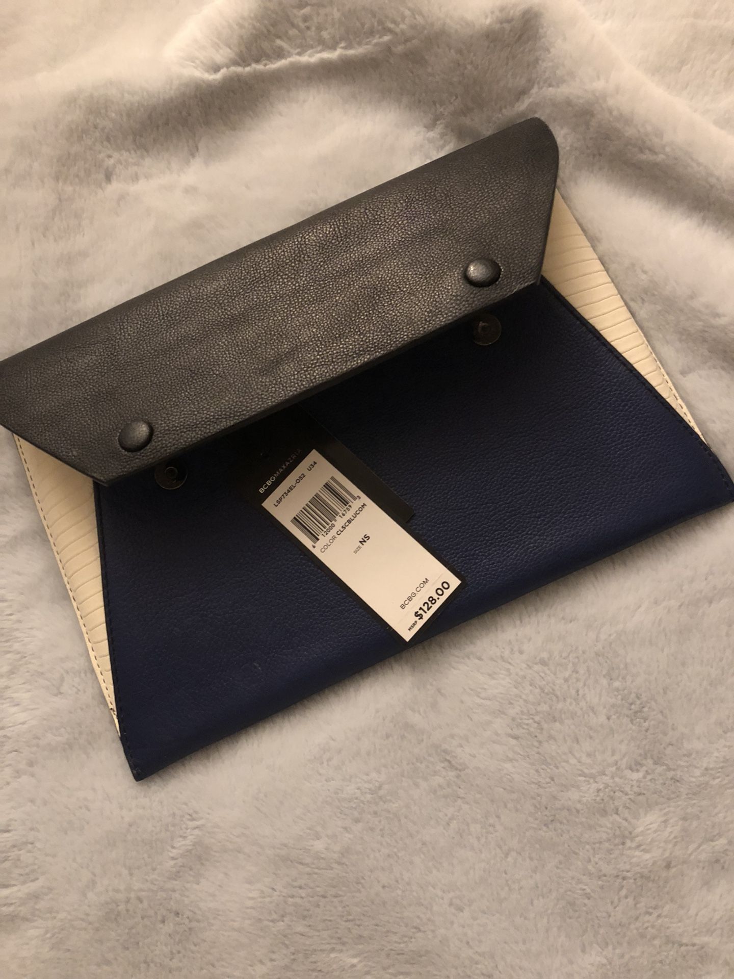 BCBG clutch