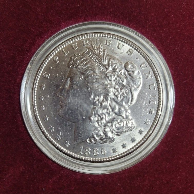 1886 MORGAN SILVER DOLLAR GEM BU