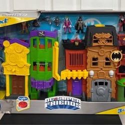 NEW Batman Imaginext Playsets and Figures Joker Penguin box/water damage Just $30 
