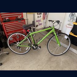 Woman Schwinn mountain bike
