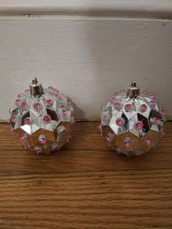 Silver Ornament With Pink Diamond Decorative