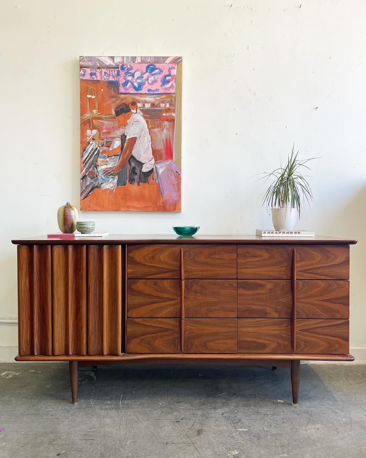 Mid Century Modern Dresser By United Furniture