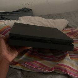 Ps4 Comes With Cables And 1 Red Controller 