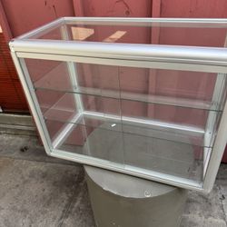 Glass Display  Case
