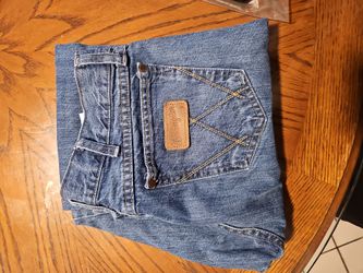 Men's Wrangler Retro Relaxed Boot  Size 32 x 32
