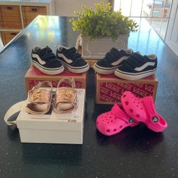 Baby Shoes 