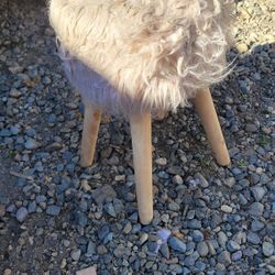 sitting stool