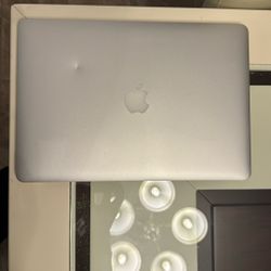 MacBook Pro (Mid 2014) 15”