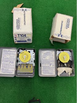 2 Heavy Duty Mechanical Time Switch, 40A, DPST (208-277V) SKU: T104-INTERMATIC Brand: Intermatic