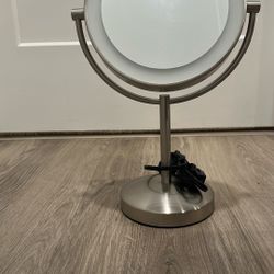 Lighted Make-Up Mirror