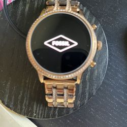 Women Fossil Smart Watch Gen 4 With Charger
