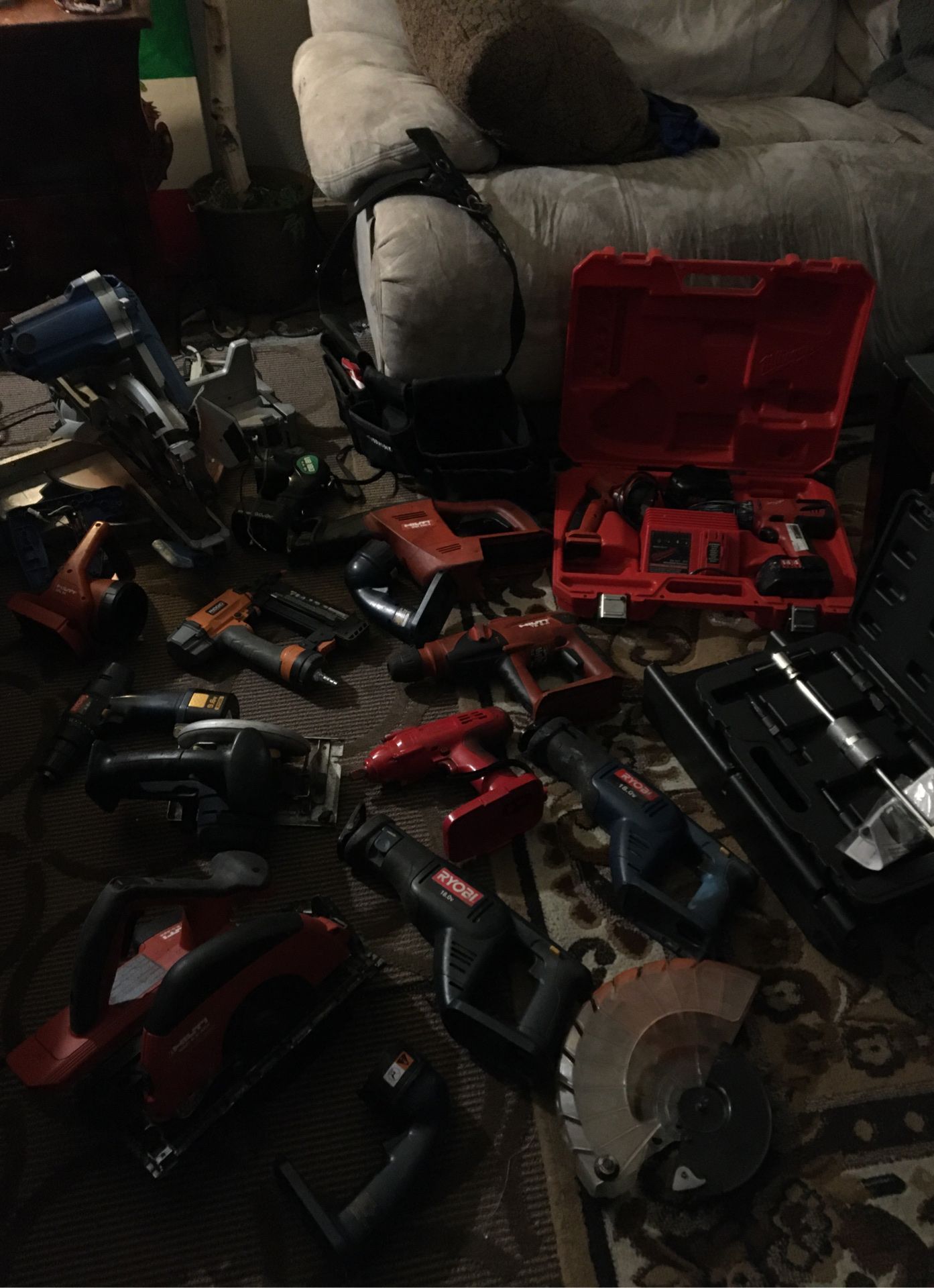 Power tools battery operated