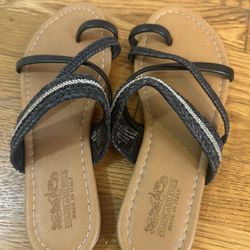 Women Sandal Size 6