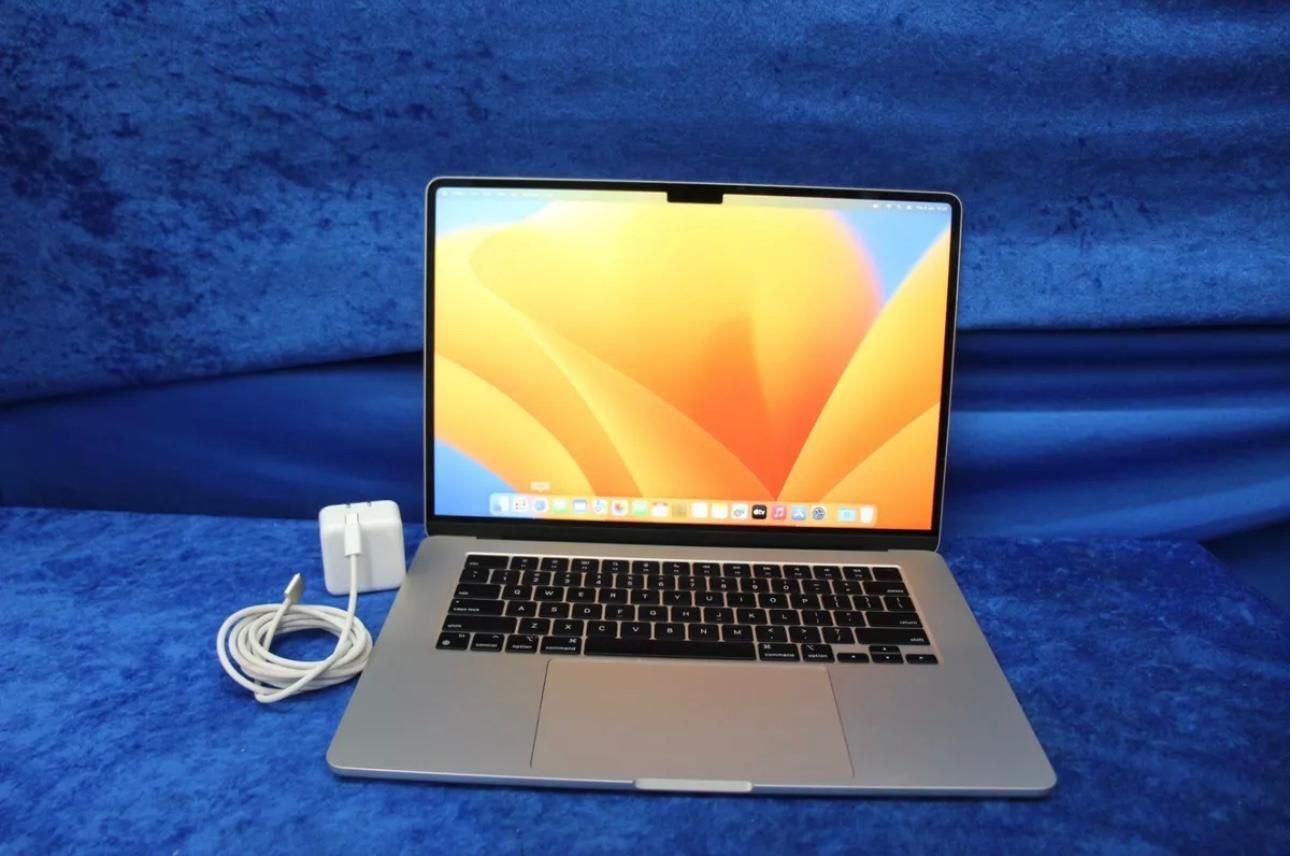 Apple MacBook Air 15.3'' Liquid Retina 256GB SSD 8GB Ram 1080p HD Camera 2023
