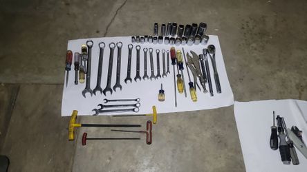 1/2 " Drive Craftsman Ratchet and Sockets