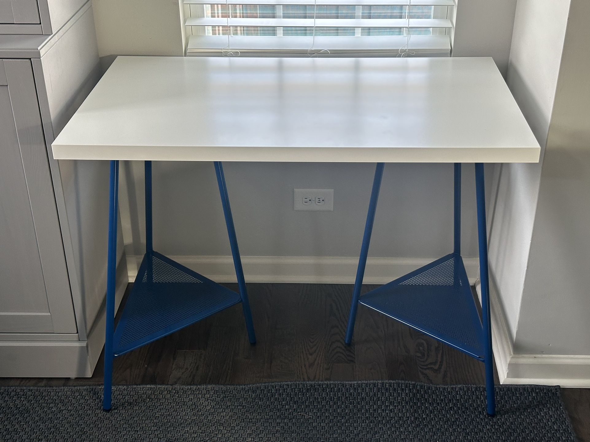 ikea linnmon white desk table 40x24 with blue trestle legs