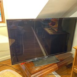 55” Samsung 1080 TV