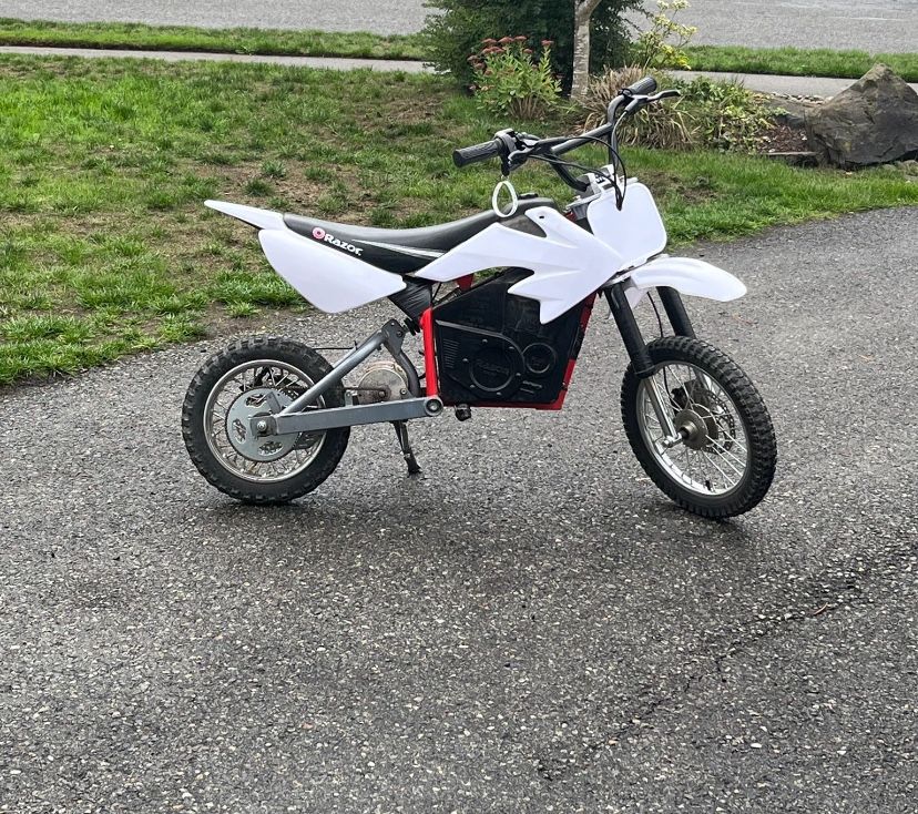 Upgraded 48v Razor Mx500 for Sale in Bonney Lake, WA - OfferUp
