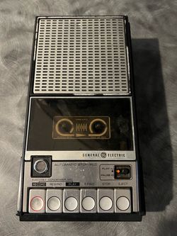 Vintage Portable GE Cassette Tape Player