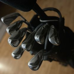 Nike SQ MachSpeed Iron Set (4, 5, 6, 7, 8, 9, P) w/ custom SuperStroke Grips (Oversized) & Callaway Bag