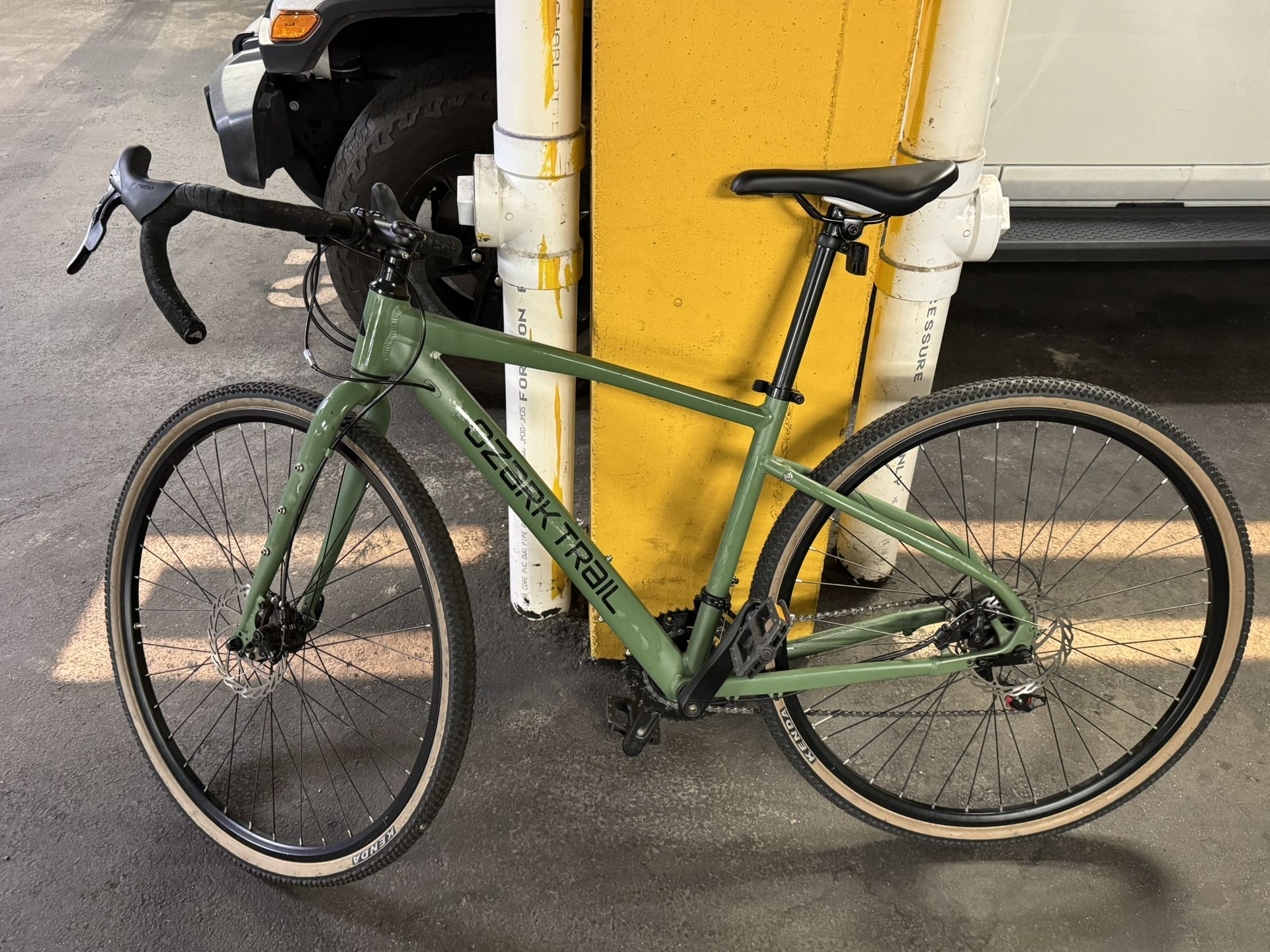 Road bike, Bike Is Wet In This Photo