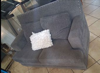 GREY COUCHES