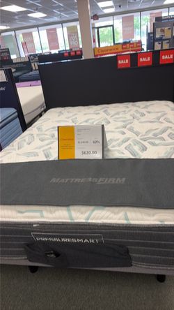 Clearance Queen Mattress in Waldorf, Md