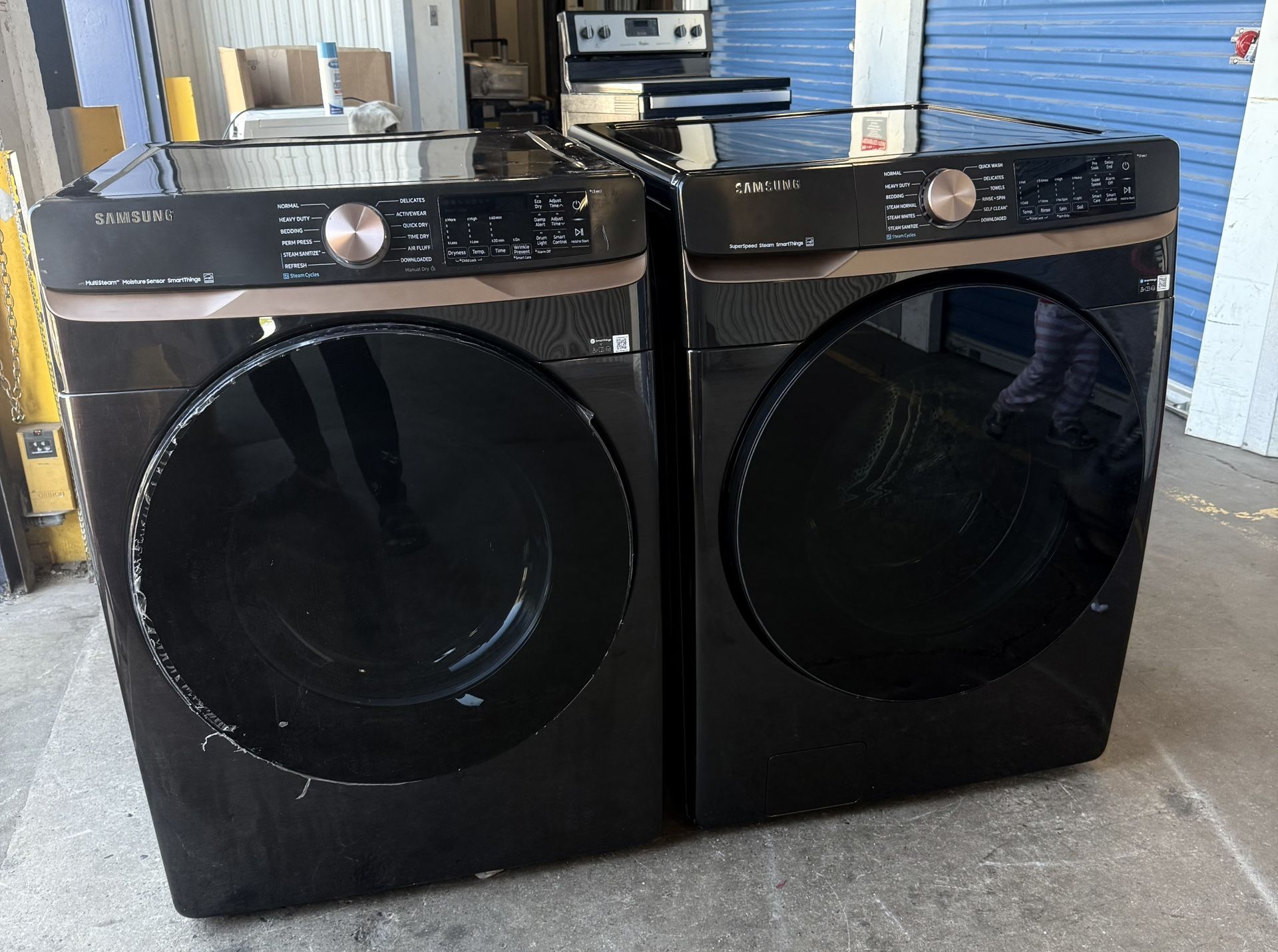 27”new Samsung Front Load Washer N Dryer Electric
