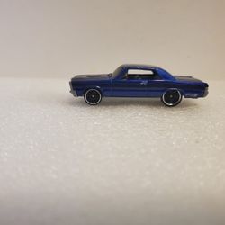 Hot Wheels Blue 1965 Pontiac GTO Diecast Model 1:64 Collectible Muscle Car