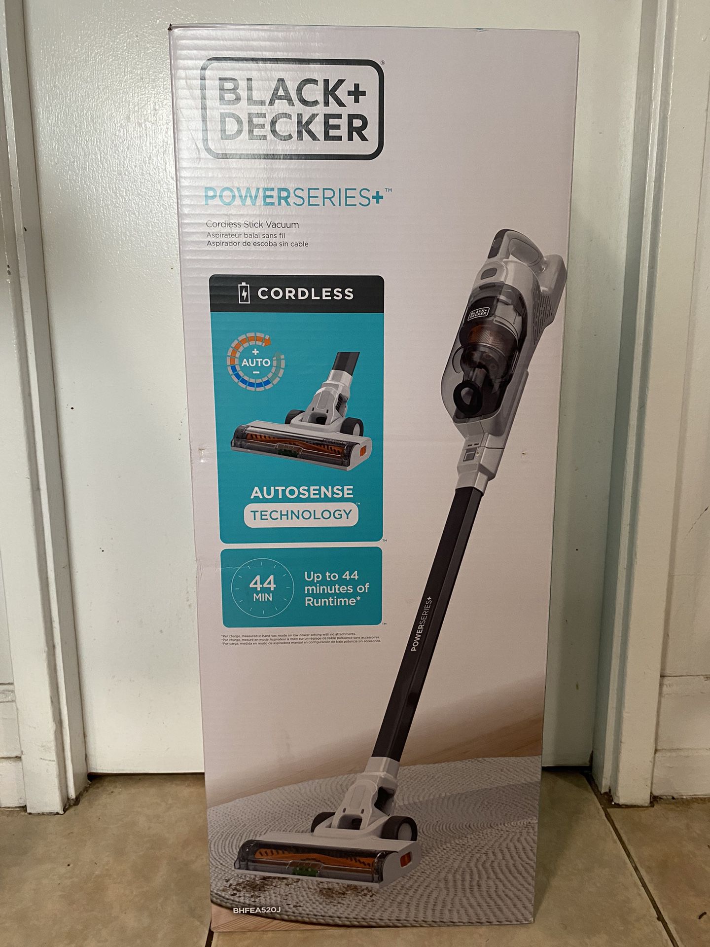 Black + Decker Cordless Stick Vacuum 