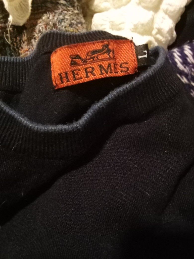 HERMES SWEATER-SHIRT $125 COD only