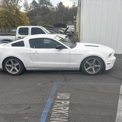 2014 Ford Mustang V6 