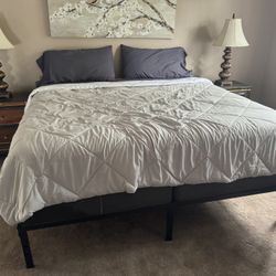 King Size Bedroom Set For Sale!