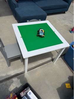 Lego Table