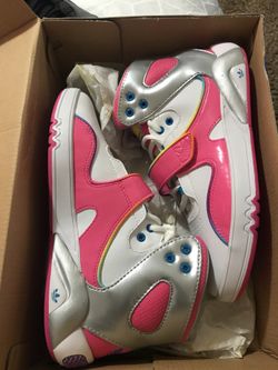 Adidas roundhouse size 7.5