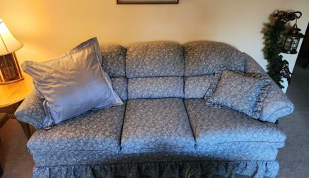 Blue Floral Three-Cushion Sofa with Skirt
