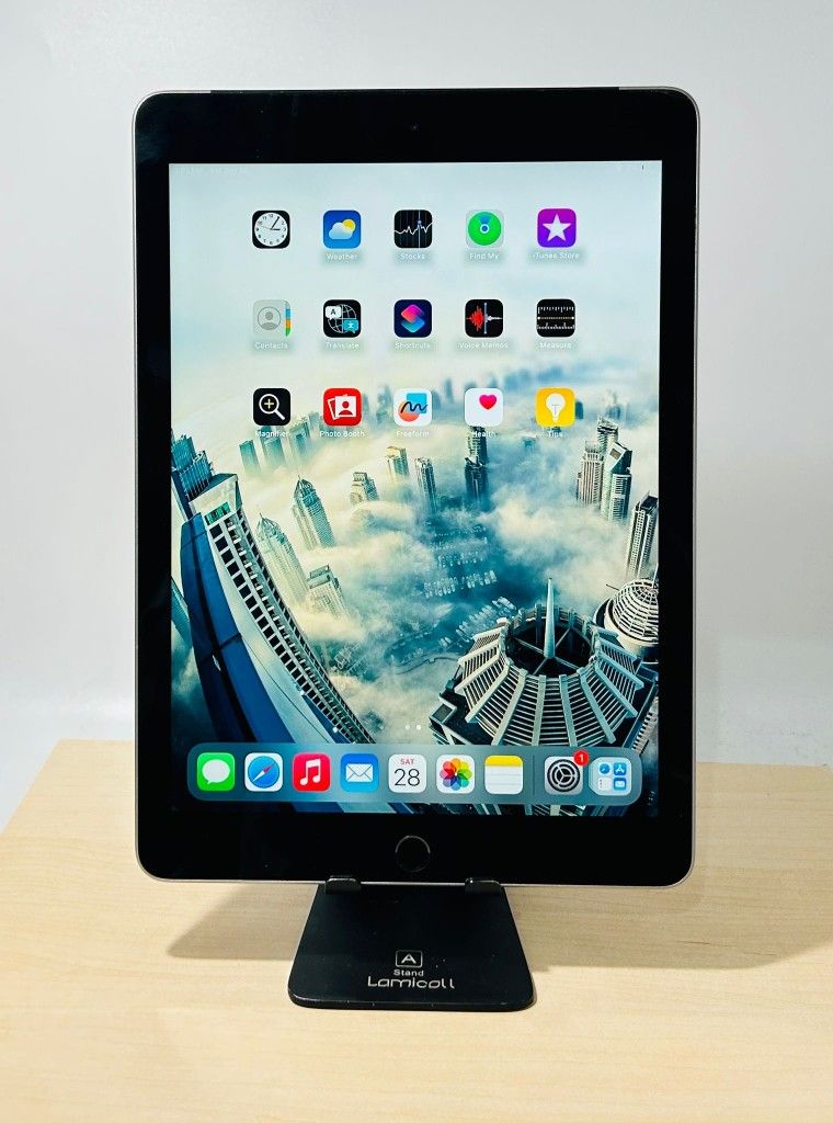 Apple iPad 6 32GB Cellular Unlocked 9.7” Fully Functional iOS 17