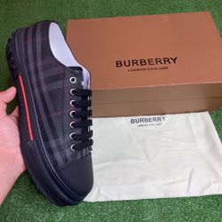 Burberry Shoes Black