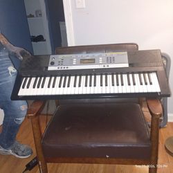 Yamaha Electronic Keyboard Piano