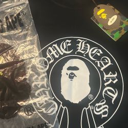 bape the only problem is the tag came off when it was shipped.