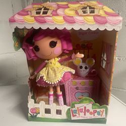 Lalaloopsy Doll- Crumbs Sugar Cookie & Pet Mouse