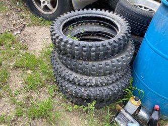 Tires different sized mixed