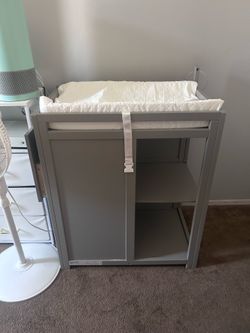Baby changing station