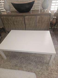 Coffee table in Good Condition