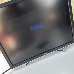 Dell Computer Monitor Turns On Works Make Offer Make Offer 