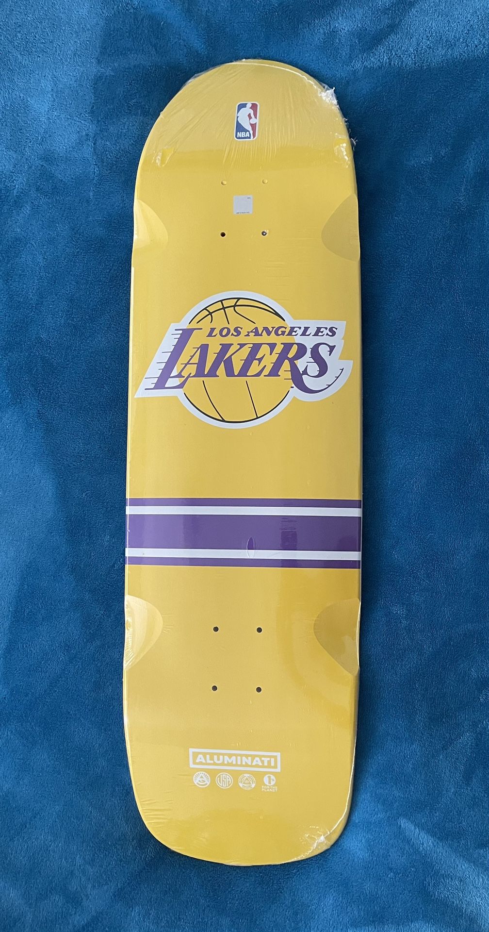 “Brand New” Collector Los Angeles Lakers Skateboard