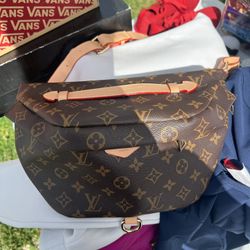 Louis Vuitton Fanny Pack 