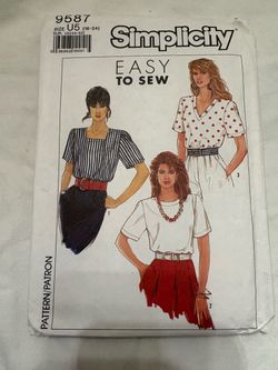 Vintage Simplicity 9587 Sewing Pattern - Misses Easy Pullover Tops (Size 16-24) UNCUT