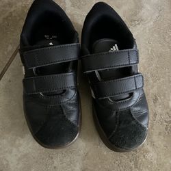 Adidas kids VL court 3.0 sneakers. Size 10M.