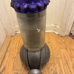 Dyson Vacuum Cleaner 